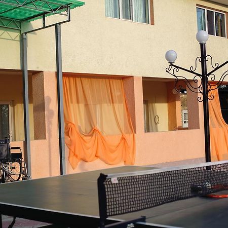 Yukon Hotel Bosteri Luaran gambar