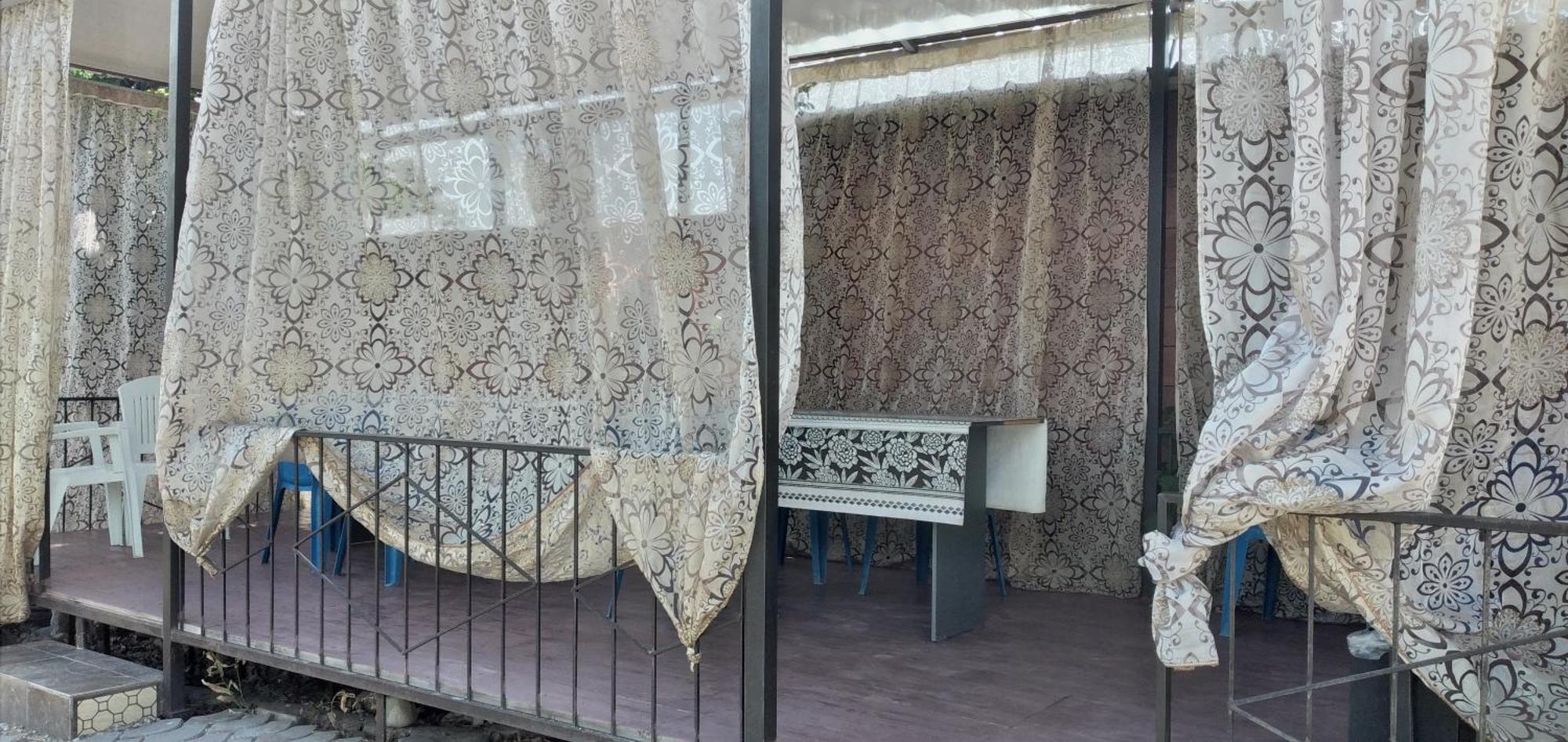 Yukon Hotel Bosteri Luaran gambar