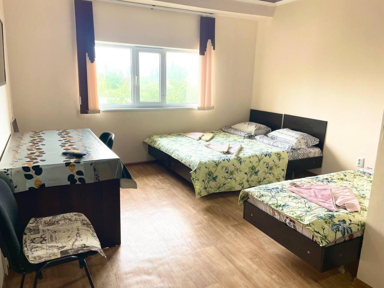Yukon Hotel Bosteri Luaran gambar