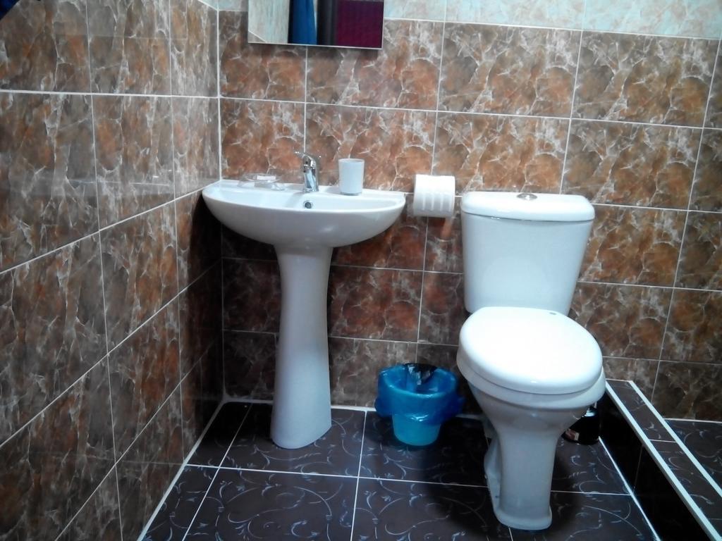 Yukon Hotel Bosteri Luaran gambar