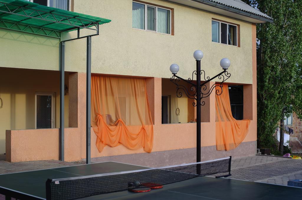 Yukon Hotel Bosteri Luaran gambar
